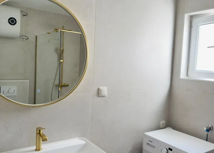 Oasis - Perfect For Two * Hvar Town