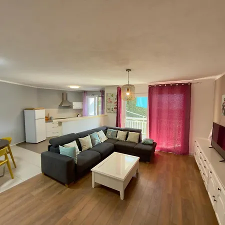 Oasis - Perfect For Two *